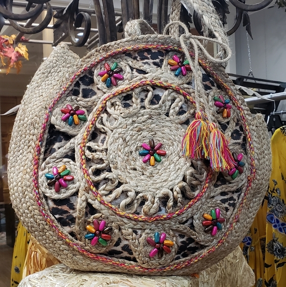 LEOPARD HANDMADE BAG - Picture 2 of 3